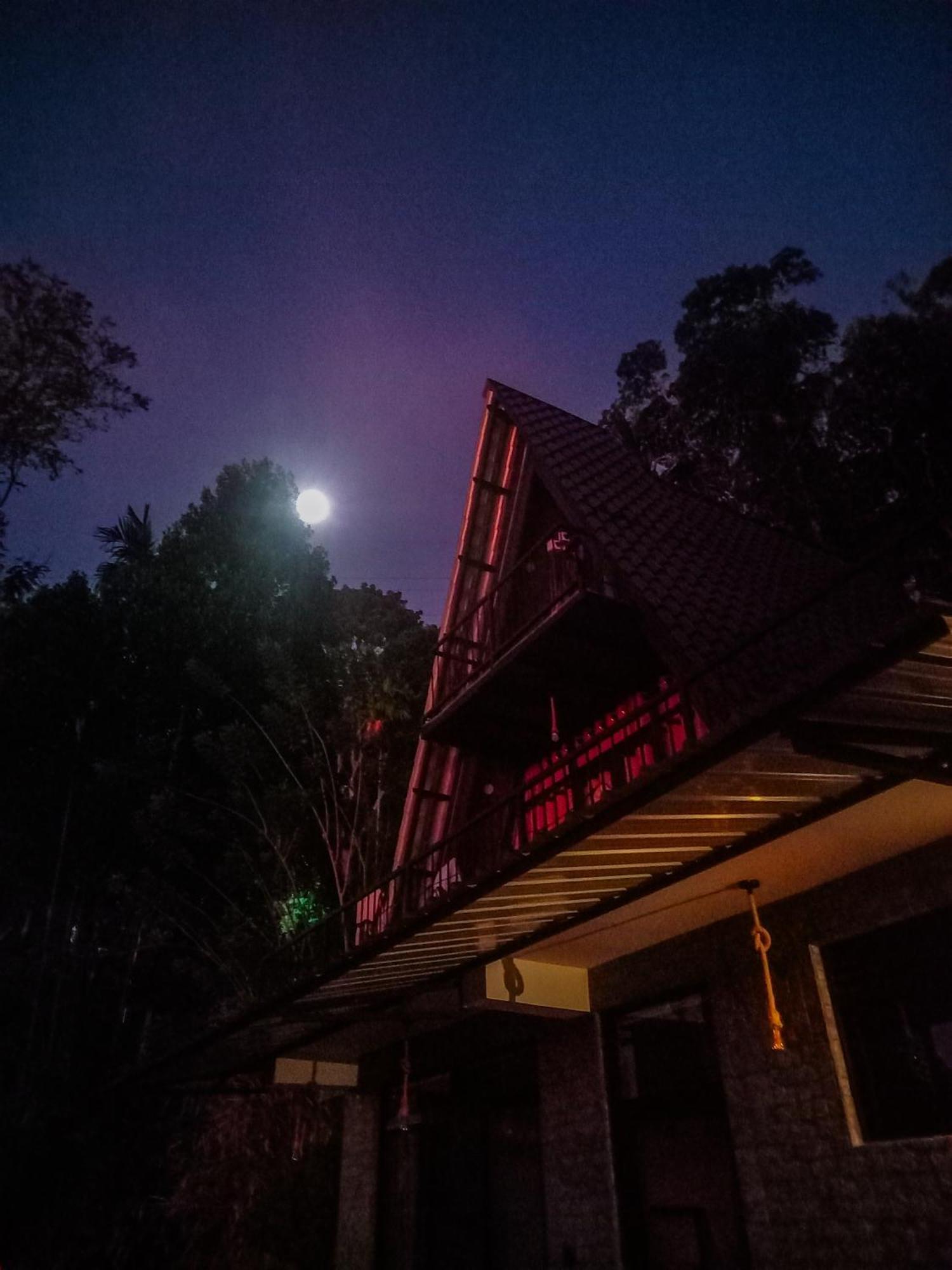 White Moon Cabin & Cottage Элла Экстерьер фото